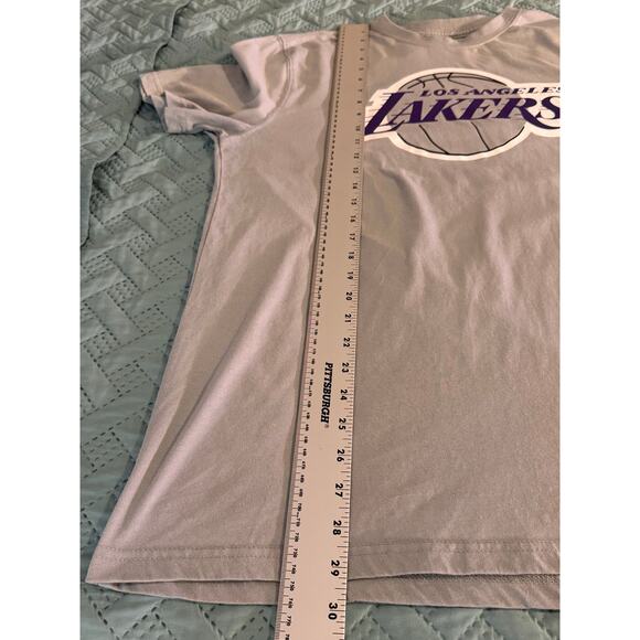 NBA LA Lakers Lebron James Men’s Gray short sleeve Crew Neck T-Shirt size Large - Picture 7 of 8